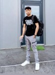 Ahmed, 21, Vienna