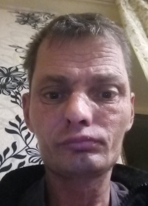 Александр из Володарска 44 года