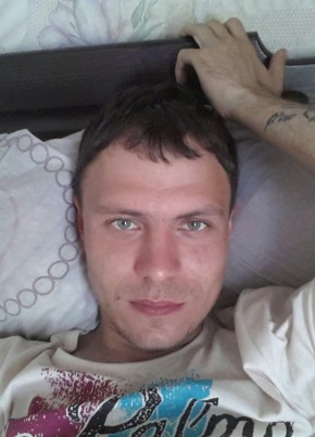 Кирилл, 35, Россия, Черноморский