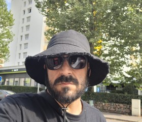 Bouloulou, 46, Saint-Etienne