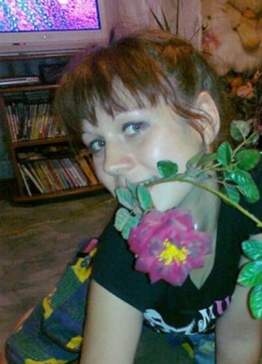 Елена, 34, Россия, Калачинск