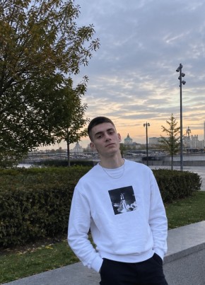 Дима из Москвы 24 года