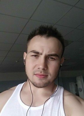 Максим, 32, Россия, Саянск