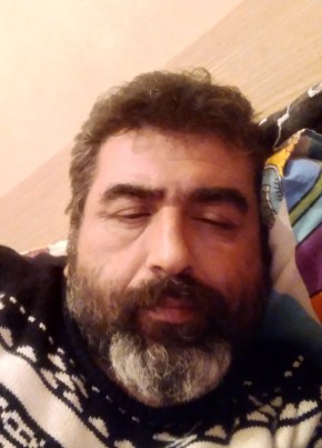 Halo, 53, Türkiye Cumhuriyeti, İstanbul