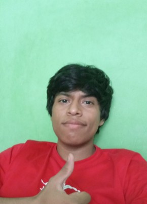 Ryan из Lima 19 лет