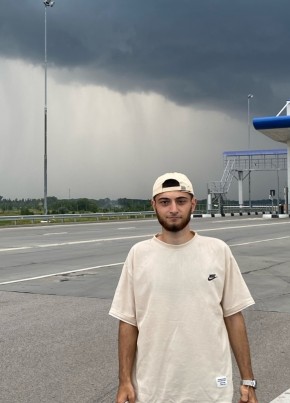 Исраиль Аббасов из Таганрога 21 год