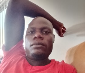 Kenneth, 29, Gulu
