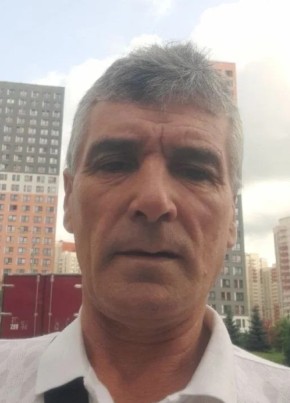 Aшурали Давлатов из Оренбурга 47 лет