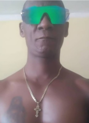 Lenon, 52, República de Cuba, Perico