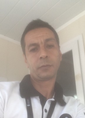 Derman, 44, Türkiye Cumhuriyeti, Ataşehir