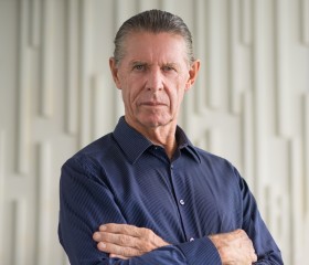 MIKHAIL, 66, Ashqelon