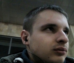 Mikhail, 31, Stanley