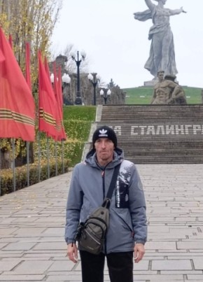 Геннадий из Первоуральска 54 года