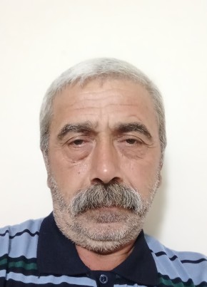 Yılmaz, 56, Türkiye Cumhuriyeti, Esenyurt