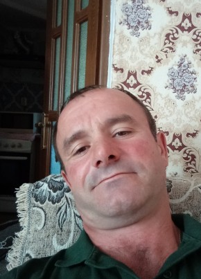 Ivan Ceban, 45, Romania, București