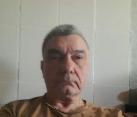 Anatoliy, 60, Astrakhan