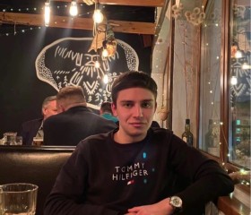 Илья, 24 года, Магадан
