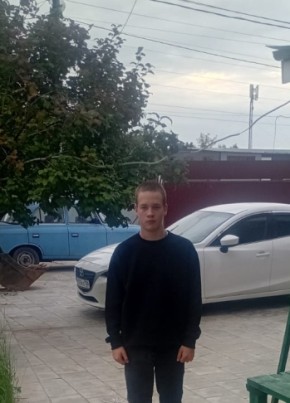 Артём Худяков из Москвы 20 лет