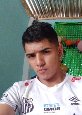 Danilo из Esmeraldas 19 лет