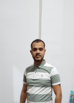 Ayman из Souk Ahras 29 лет