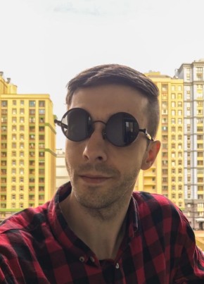 Денис из Магадана 36 лет