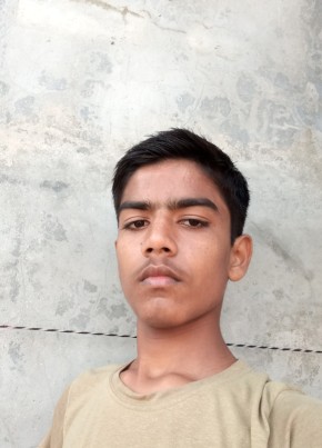 Musafir Ali, 19, India, Gorakhpur (State of Uttar Pradesh)