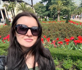 Vitolda, 35, Sochi
