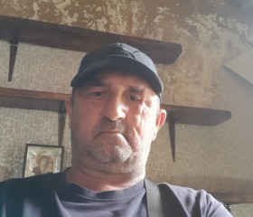 Олег, 60 лет, Харків