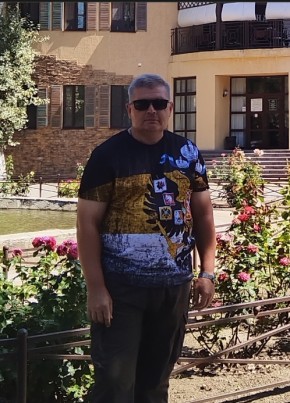Vlad из Аксая 54 года