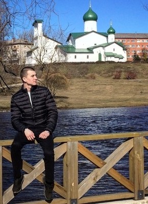 Макс, 27, Россия, Псков