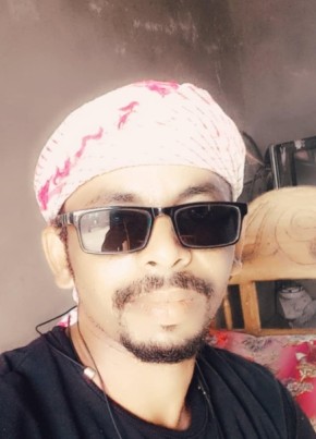 الطيب شمس الدين из Município da Praia 29 лет