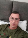 Maksim, 37, Moscow