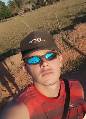 Ronan из Pontes e Lacerda 19 лет
