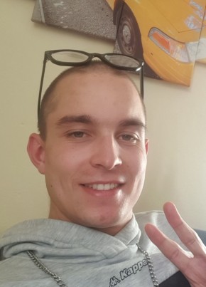 Dominik Scholz из Karlsruhe 26 лет