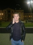 максим, 28 лет