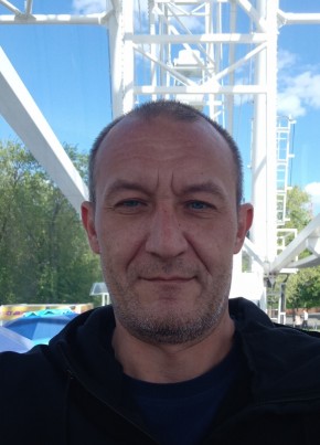 Денис из Липецка 44 года