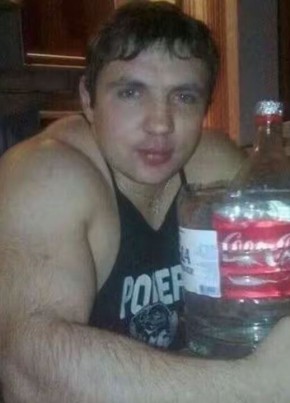 Антон из Некрасовки 20 лет