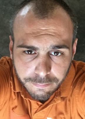 Emanuele, 37, Repubblica Italiana, Fiume Veneto