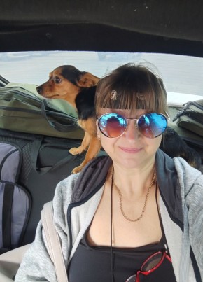Elena, 50, Russia, Volgograd