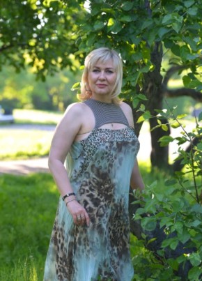 IRINA, 51, Russia, Moscow