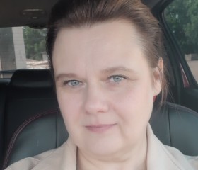 Larisa, 52, Pskov