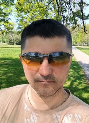 Сергей из Дубна (Московской обл.) 43 года