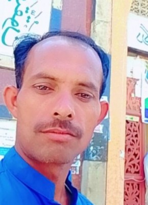 Mukhair, 18, پاکستان, دادُو