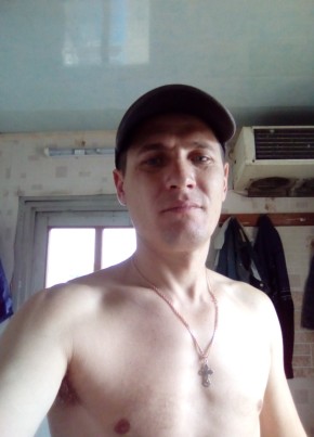 Артем, 44, Россия, Высокая Гора