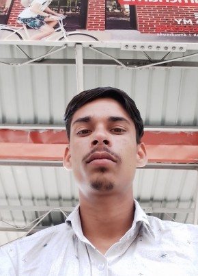 Raju, 19, India, Aurangābād (Bihar)