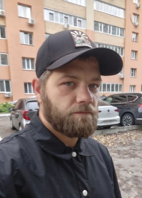 Михаил Воронин из Ульяновска 34 года