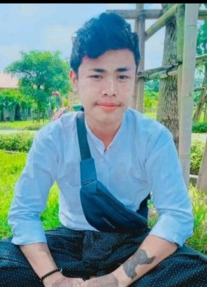 Me boy, 20, Myanmar (Burma), Rangoon