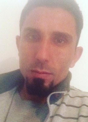 Saif , 39, جمهورية العراق, الحي