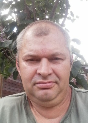 Денис из Москвы 44 года