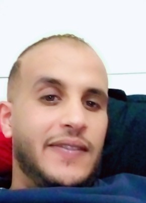 Abdou, 26, People’s Democratic Republic of Algeria, Oran